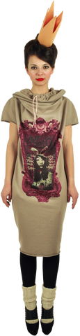 Princely Midi Hoodie "Princess Alice" in Peanut Butter